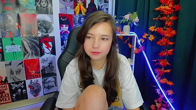 Lina Brownie online show from 12.20.24