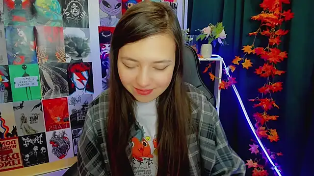 Lina Brownie online show from 12.23.24