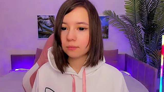 Lina Brownie online show from 03.23.25