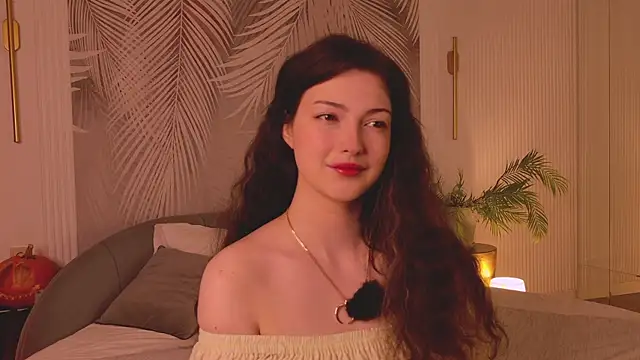 Snapshot of Miley_Smile chatting on 10.23.25 Miley Smile online show from 10.23.25