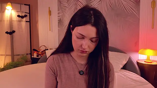 Snapshot of Miley_Smile chatting on 11.02.25 Miley Smile online show from 11.02.25