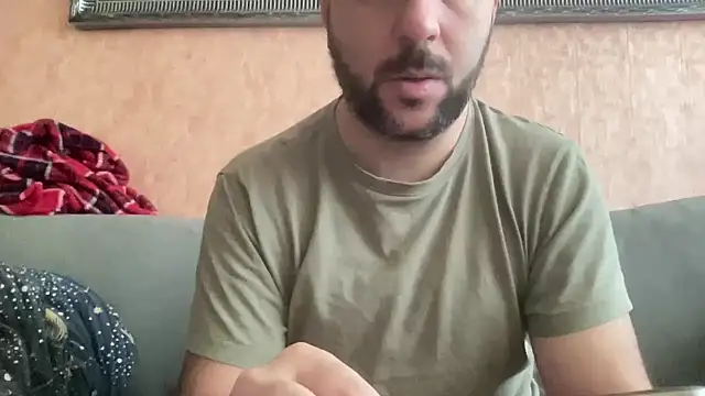 Snapshot of RedDante89 chatting on 12.24.24 RedDante89 online show from 12.24.24