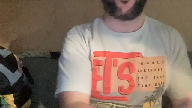 Snapshot of RedDante89 chatting on 02.14.25 RedDante89 online show from 02.14.25