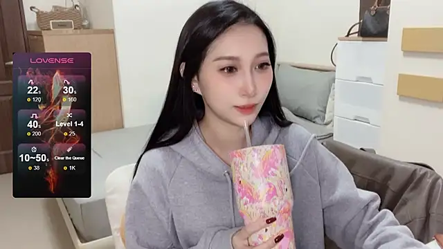 Snapshot of yu5888 chatting on 12.22.24 yu5888 online show from 12.22.24