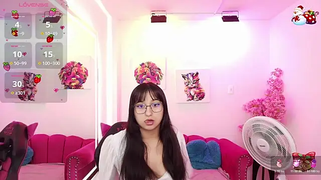 Miss dolly  online show from 11.21.25