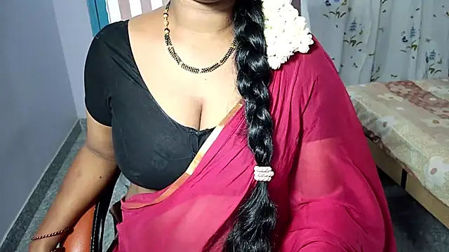 Snapshot of samyukthapuretelugu chatting on 04.25.26 samyukthapuretelugu online show from 04.25.26