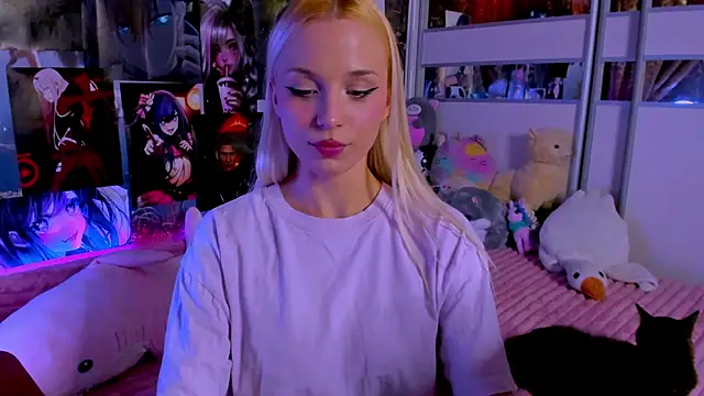 Snapshot of Cute__Pony chatting on 06.23.26 Cute Pony online show from 06.23.26