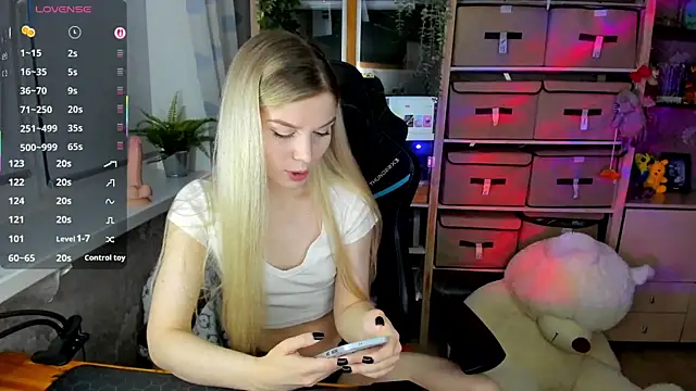 omg lina online show from 11.11.25