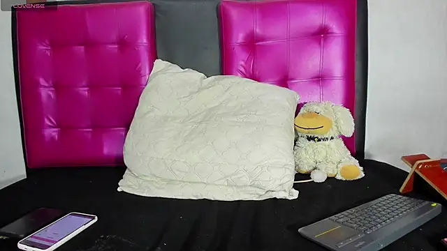 AlanaLars online show from 09.29.25