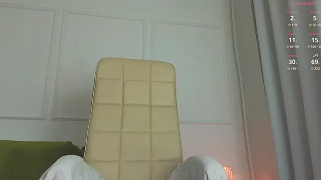 Sereta Finn online show from 12.06.24