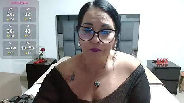 lindaesmeralda online show from 07.14.26