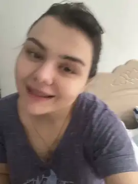 Snapshot of NikaMur chatting on 01.11.25 NikaMur online show from 01.11.25