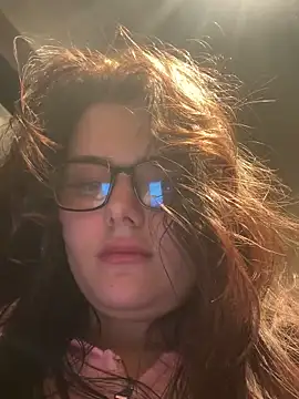 Snapshot of NikaMur chatting on 02.02.25 NikaMur online show from 02.02.25