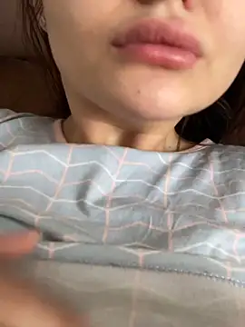 Snapshot of NikaMur chatting on 02.13.25 NikaMur online show from 02.13.25