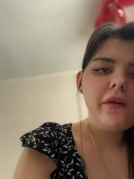 Snapshot of NikaMur chatting on 03.06.25 NikaMur online show from 03.06.25