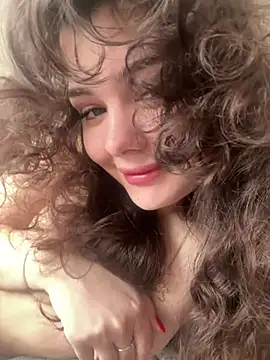 Snapshot of NikaMur chatting on 03.12.25 NikaMur online show from 03.12.25