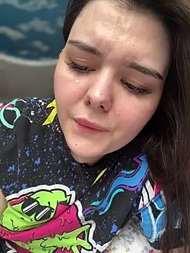 Snapshot of NikaMur chatting on 03.21.25 NikaMur online show from 03.21.25