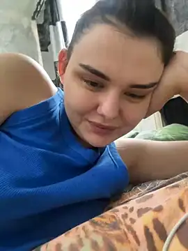 Snapshot of NikaMur chatting on 09.23.25 NikaMur online show from 09.23.25