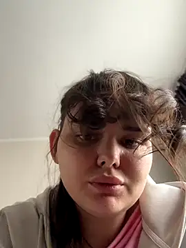 Snapshot of NikaMur chatting on 10.14.25 NikaMur online show from 10.14.25