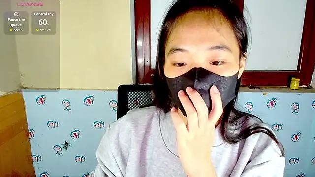 Snapshot of __Saphia__ chatting on 11.14.25 Saphia online show from 11.14.25