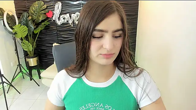 sofia 44 online show from 03.21.25