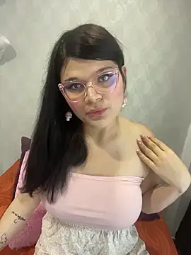 Snapshot of dayis_butera chatting on 04.30.26 dayis butera online show from 04.30.26