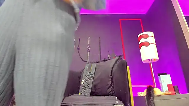 CharlotteScotte online show from 09.12.25