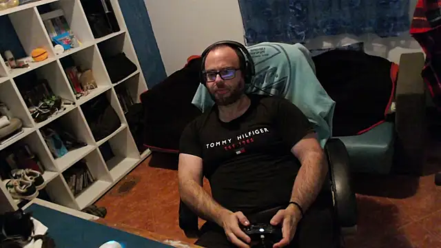 ravingr4d4 online show from 02.04.25
