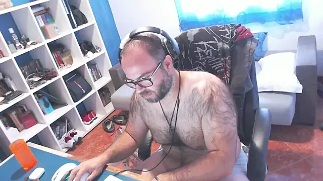 ravingr4d4 online show from 10.06.25