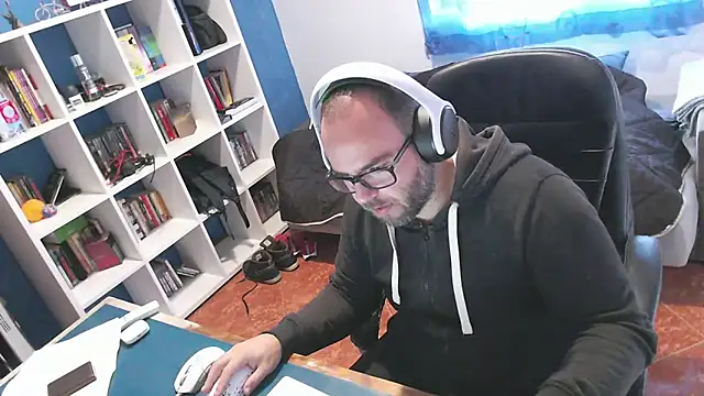 ravingr4d4 online show from 11.19.25