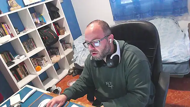 ravingr4d4 online show from 02.17.26