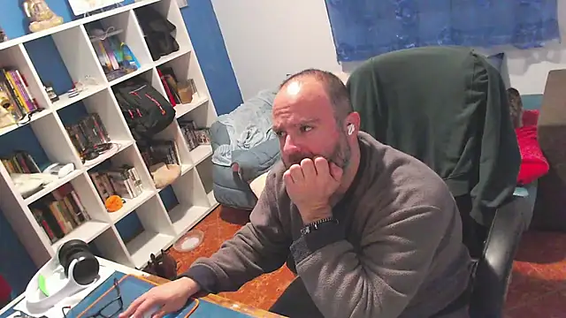 ravingr4d4 online show from 02.18.26