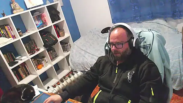 ravingr4d4 online show from 02.26.26