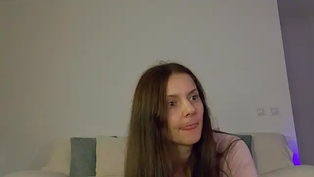 Snapshot of LilyRoselyn chatting on 10.09.25 LilyRoselyn online show from 10.09.25