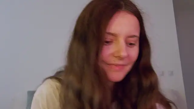 Snapshot of LilyRoselyn chatting on 10.13.25 LilyRoselyn online show from 10.13.25