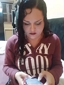 Snapshot of LilithRos3 chatting on 10.30.25 LilithRos3 online show from 10.30.25