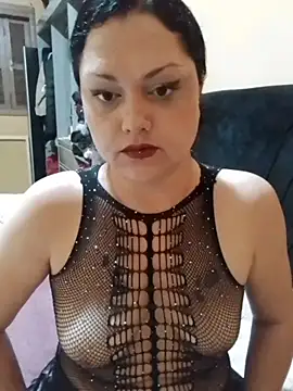 Snapshot of LilithRos3 chatting on 11.14.25 LilithRos3 online show from 11.14.25