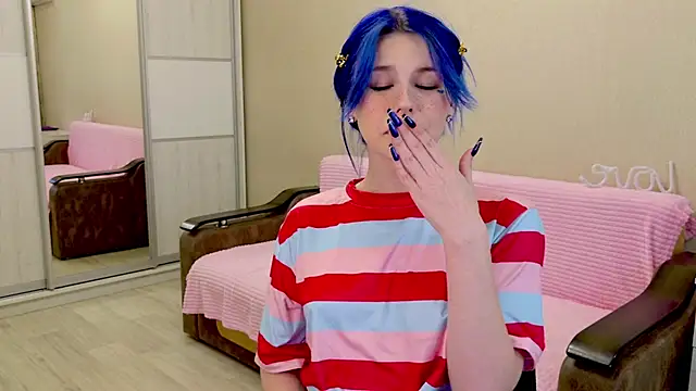 Snapshot of Alisa_Black_Star chatting on 12.22.24 Alisa Black Star online show from 12.22.24