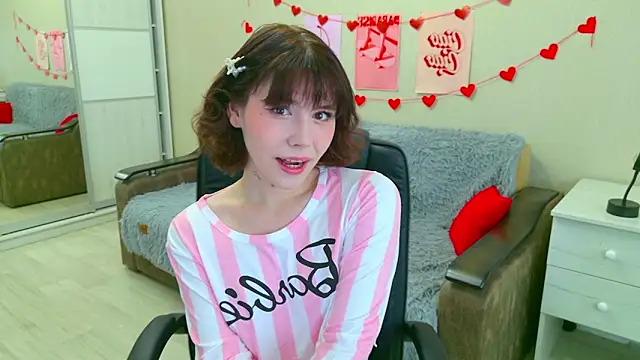 Snapshot of Alisa_Black_Star chatting on 10.04.25 Alisa Black Star online show from 10.04.25