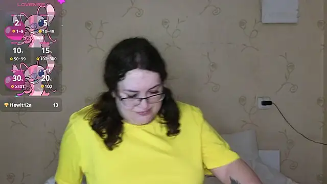 Snapshot of VladaCandy chatting on 02.21.25 VladaCandy online show from 02.21.25