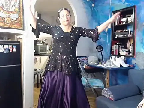 Helen1974 online show from 12.17.24