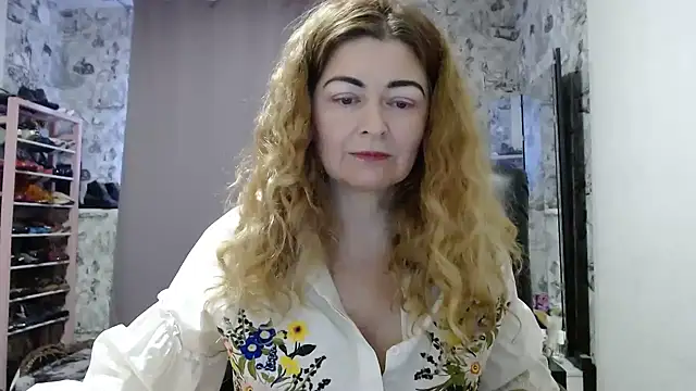 Helen1974 online show from 01.19.25