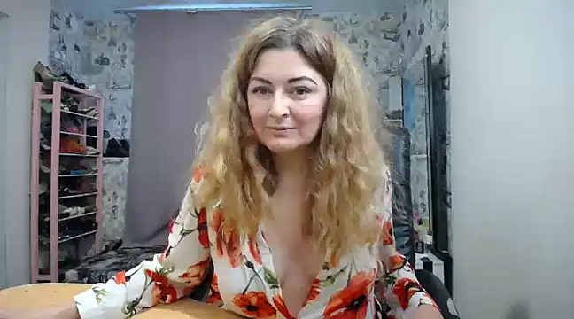 Helen1974 online show from 02.17.25