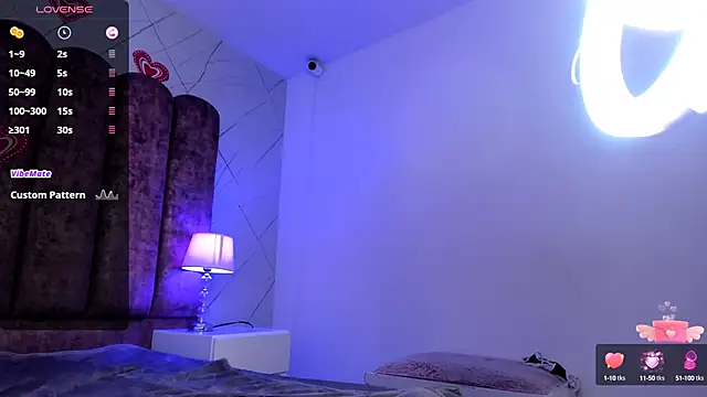 Snapshot of bellablack27 chatting on 02.14.25 bellablack27 online show from 02.14.25