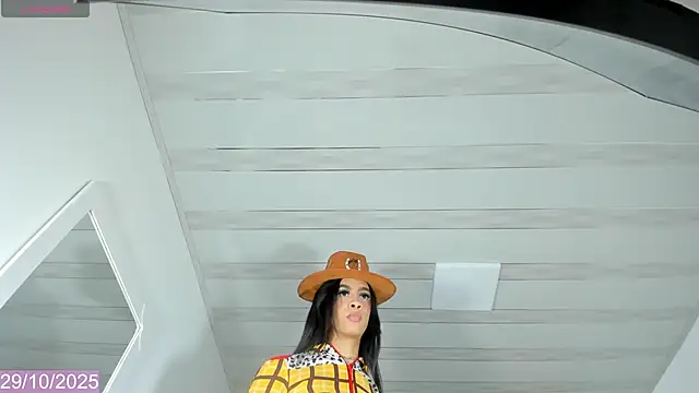 Sussy Hots online show from 10.29.25