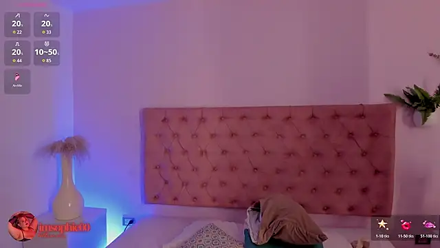 sophiarossee  online show from 10.31.25