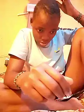 Snapshot of cute_naimah chatting on 09.14.25 cute naimah online show from 09.14.25