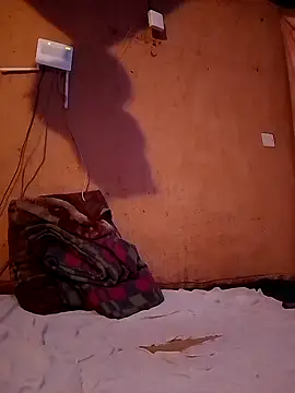 Snapshot of cute_naimah chatting on 10.21.25 cute naimah online show from 10.21.25