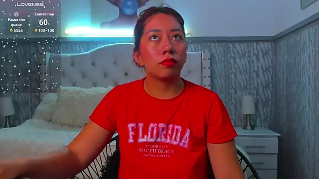 sexylaurita online show from 03.30.26