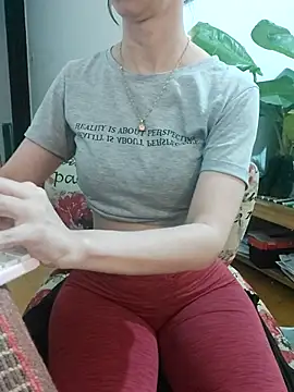 Snapshot of bebotaluna chatting on 12.11.24 bebotaluna online show from 12.11.24